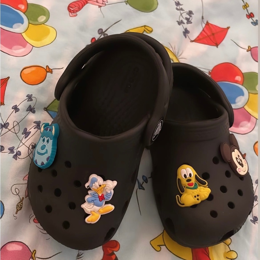 Toddler crocs 5c